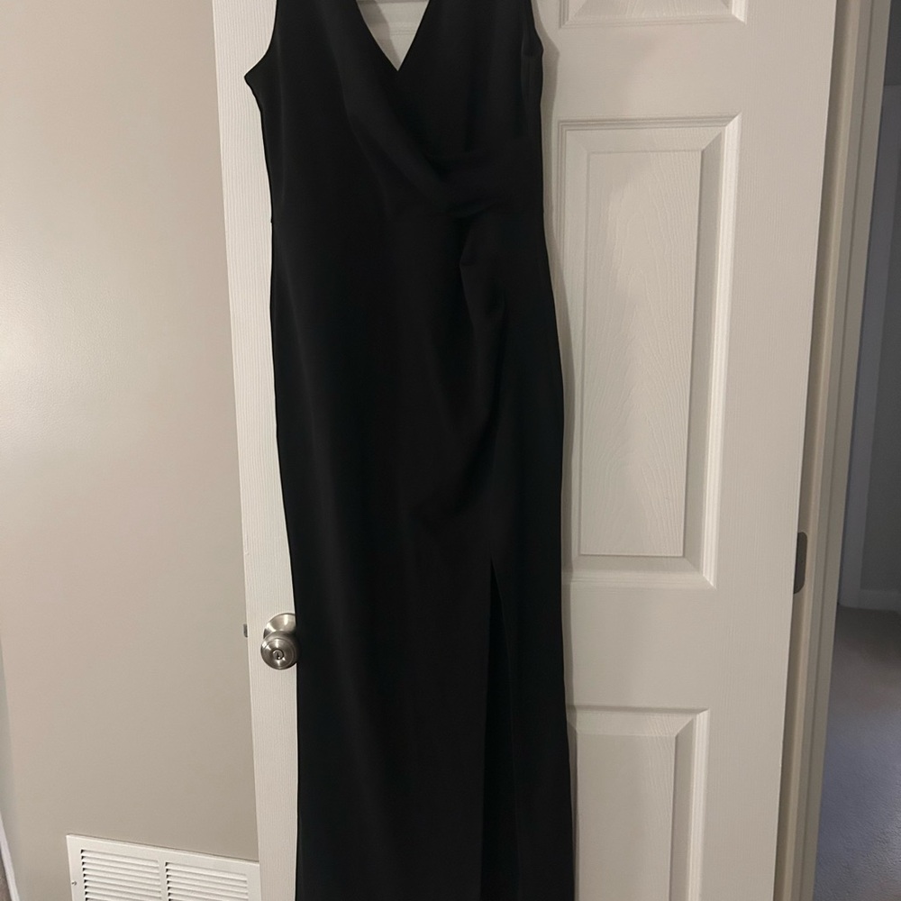 Elegant Black Sleeveless Dress